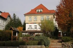 Gasthaus B r o c k e n h e x e - Schierke am Brocken - Еленд