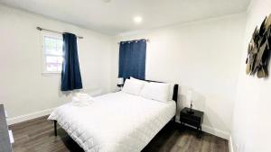 Close to the beach #1 Lovely 2 bedrooms condo