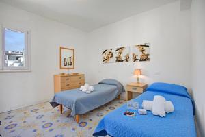 Penthouse Azzurra Sea View Near Beach - Happy Rentals