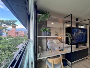 1BR AC Near Unicentro, UPB & Parques Laureles