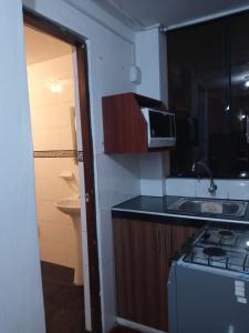 Studio with kitchen and Bathroom Near The Airport