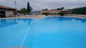 Maison au calme dans résidence privée avec piscine vue mer