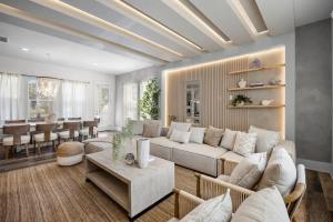 Dream Home Steps from Emerald Beach Santa Rosa