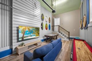 Dream Home Steps from Emerald Beach Santa Rosa