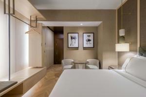 Standard King Room, Guest room, 1 King room in AC Hotel Firenze