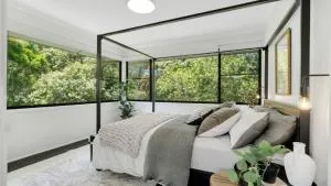 Jabiru Sleeps 6, Luxe Riverside Retreat - Urunga