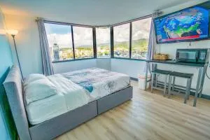 Waikiki Monarch Hotel Studio Near Waikiki - Mountain and City View - Full Kitchen - Кайлуа