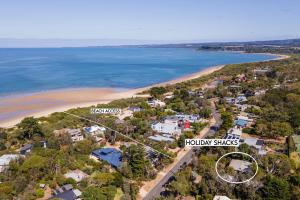 Arlo Beach House - Beachside, Pet Friendly, Fireplace