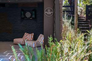 Arlo Beach House - Beachside, Pet Friendly, Fireplace