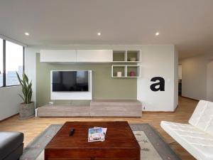 Sky Flatt 2BR by Geko