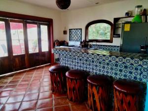 Estrella - Casa MoJos airy 2BR, kitchen, pool