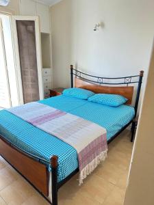 استمتع بزيارة لا تنسى في مارينا العلمين على البحر مباشر 4 غرف مكيف