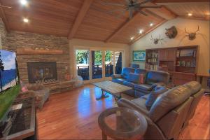 Chipmunks Paradise condo