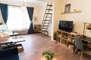 Artistic and cozy apartment in the center of Sofia - صوفيا