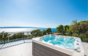 Stunning Home In Brela