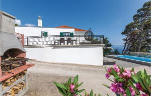 Stunning Home In Brela