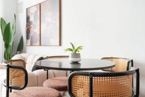 73-806 New 1BR 1Bth UWS Doorman Gym