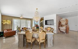 Beautiful Home In Galizana With Sauna