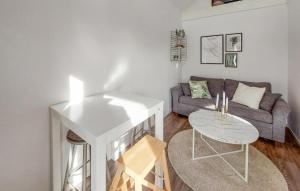 Beautiful Apartment In Falkenberg