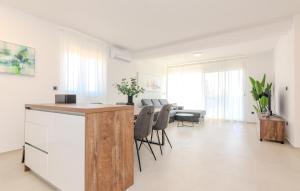 Awesome Apartment In Privlaka With Wifi