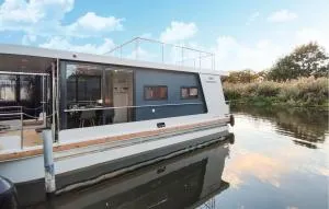 Awesome Ship In Havelsee- Kützkow - Kützkow