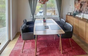 Nice Home In Vendelsö With Sauna