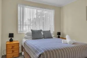 Beachfront Apartments - إيدين