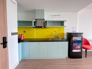 Ngắm nhìn hoàng hôn trên biển