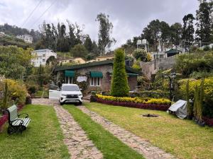 Bell Villa Luxury 3BHK Private Home Stay with Garden perfect for Families Couples Staycations