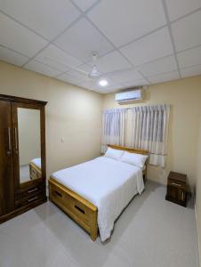 Ocean Breeze Retreat Coastal Getaway in Colombo