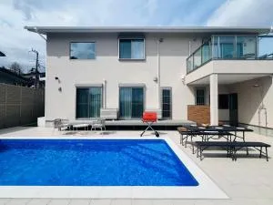 パーパスリゾートEG伊豆高原PoolVilla - Іто