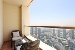 Livbnb - Spacious 2B in Shams with Marina View Walk to Beach