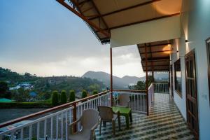 Monal Meadows
