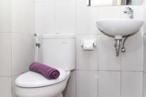 Homey and Tidy Studio Monroe Tower Apartment By Travelio