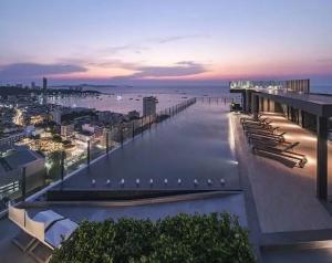 芭提雅base公寓 - 3hvězdičkové hotely ve městě Pattaya Central