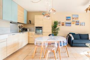 Appartements Beautiful apartment, terrace and garden, close to beaches : photos des chambres