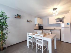 Appartements La piscine des Gorges - Climatisation Parking : photos des chambres