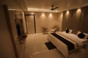Hotel Maya crystal