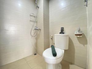 Luxurious & Cozy 2BR Gateway Pasteur Apartment near Exit Toll By Travelio