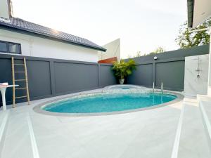 Stylish 3BR Greek Villa AT Jomtien Beach