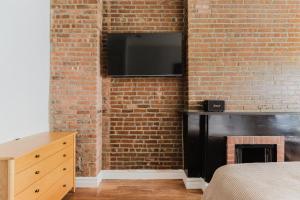 Blueground West Village AC wd balcony NYC-1790