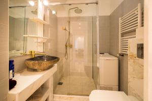 Lépurée, centre ville, 150m de la plage