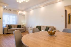 Lépurée, centre ville, 150m de la plage