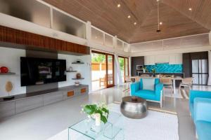 Beachfront 5Br Luxury Villa Sunsai Amazing Sunset