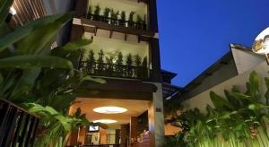 Anoma Boutique House