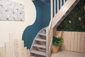 Lescale Tropicale, Centre ville