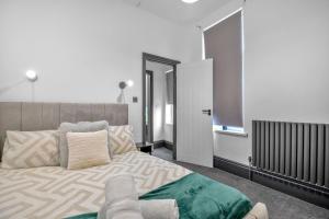 Cozy 2BR Apartment - Free Parking - Equipped Kitchen