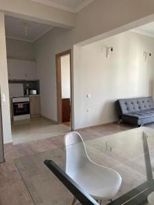 2 bedroom apt with a sea view - 3hvězdičkové hotely ve městě Chios