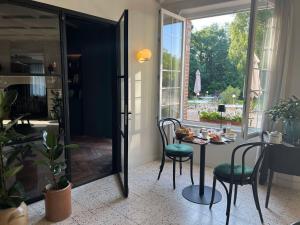 B&B / Chambres d'hotes Le Petit Chateau : photos des chambres