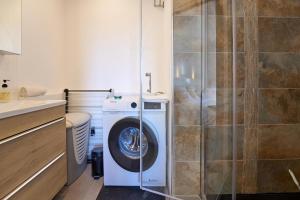 Appartements Saint-Mandrier - Vue Mer, Piscine & Serenite : photos des chambres